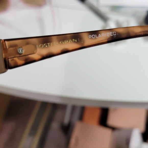 Sale 3pr Bundle Of Sunglasses. Foster Grant 👀 Dior And ? Please Read - Picture 10 of 12